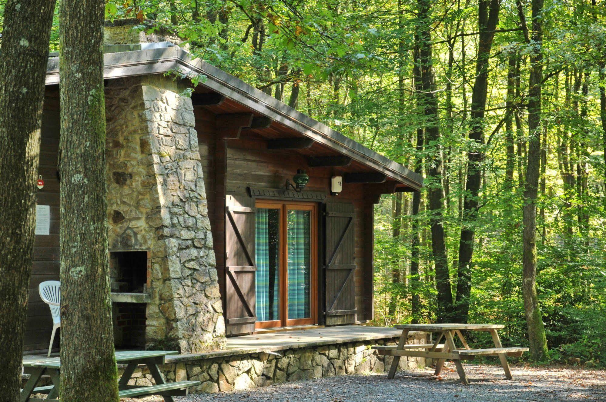 Village De Vacances D'Oignies エクステリア 写真